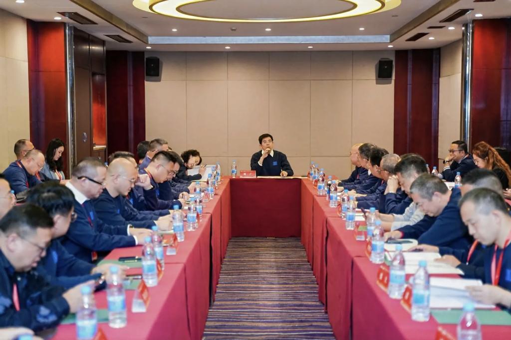 湘潭市人民政府副秘书长郭晓春等参加相